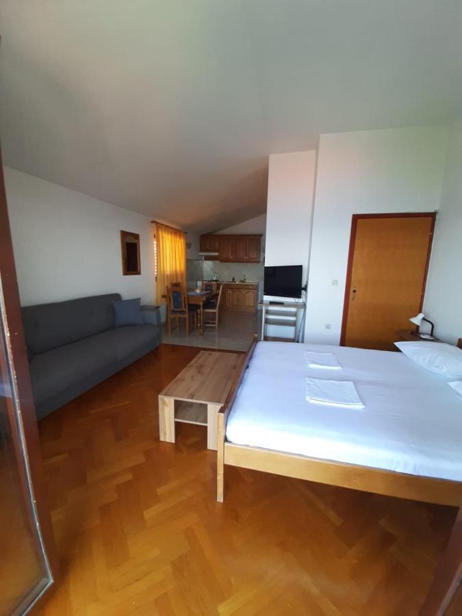 Apartments Ivanka Stari Grad Kültér fotó